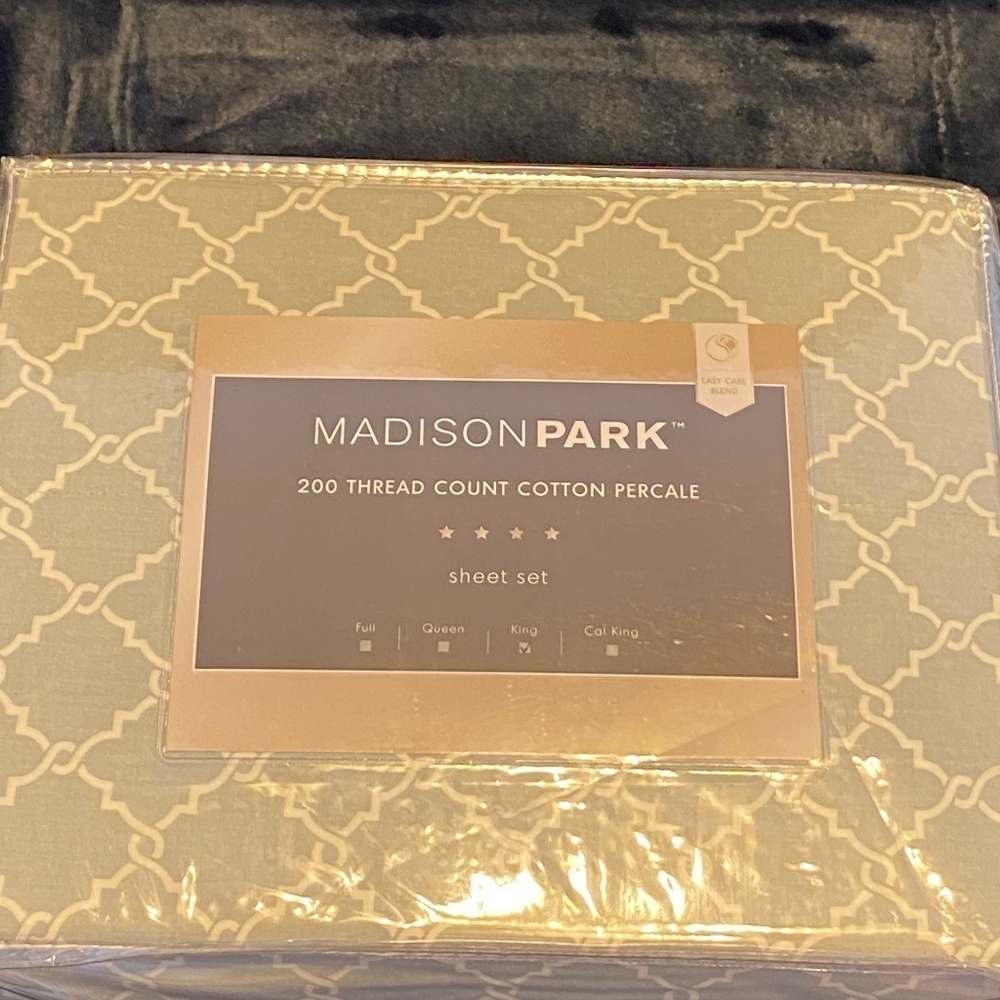 Madison Park gray king sheet set new